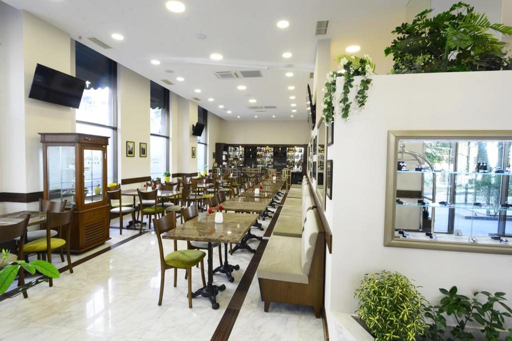 The Grand Apartment Lll Tbilisi Bagian luar foto