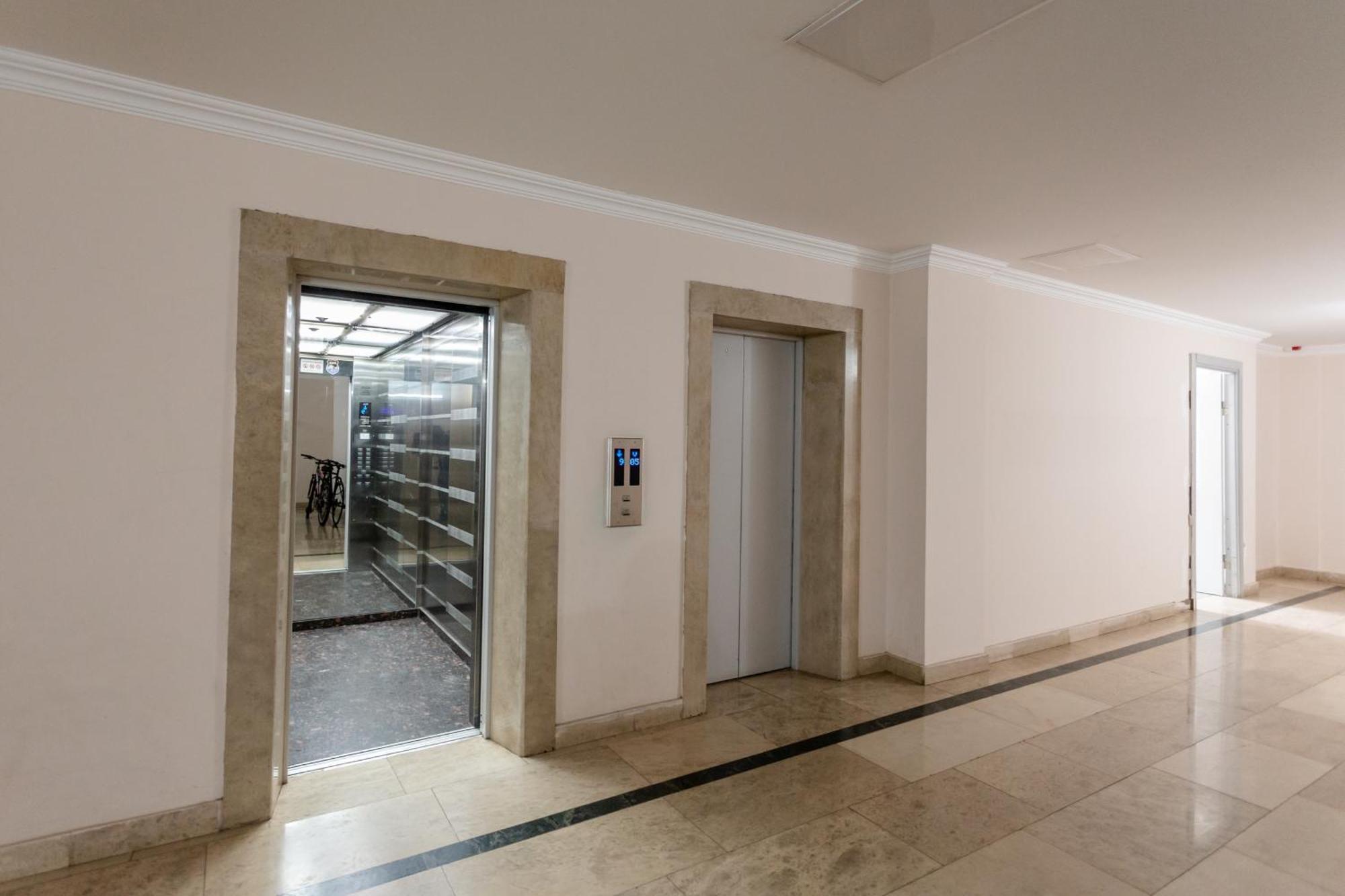 The Grand Apartment Lll Tbilisi Bagian luar foto