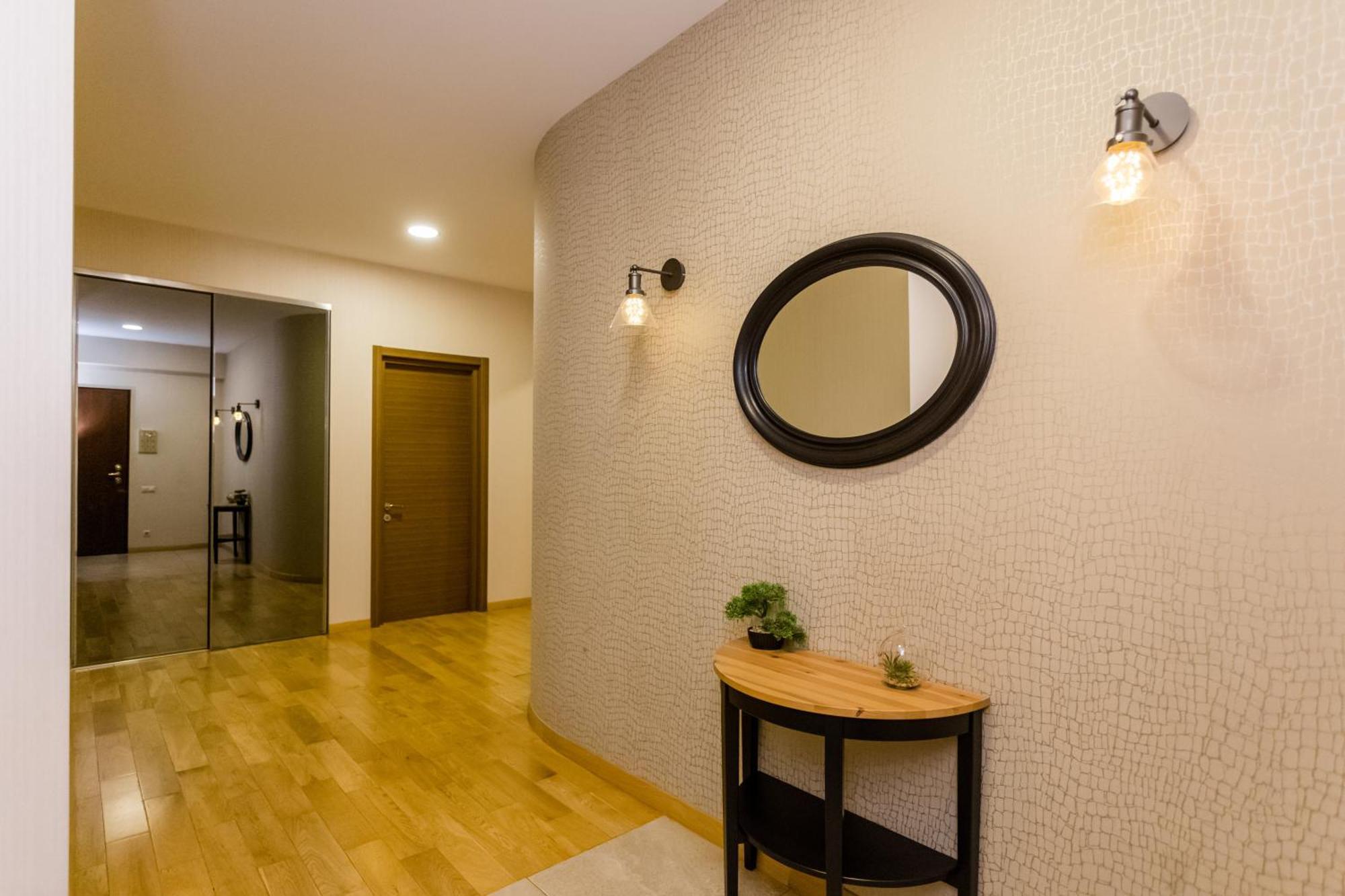 The Grand Apartment Lll Tbilisi Bagian luar foto